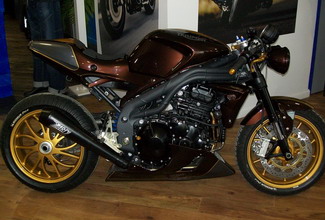 Triumph Speed Triple в версии Brown Racer из Франции